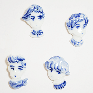 イケメンブローチ